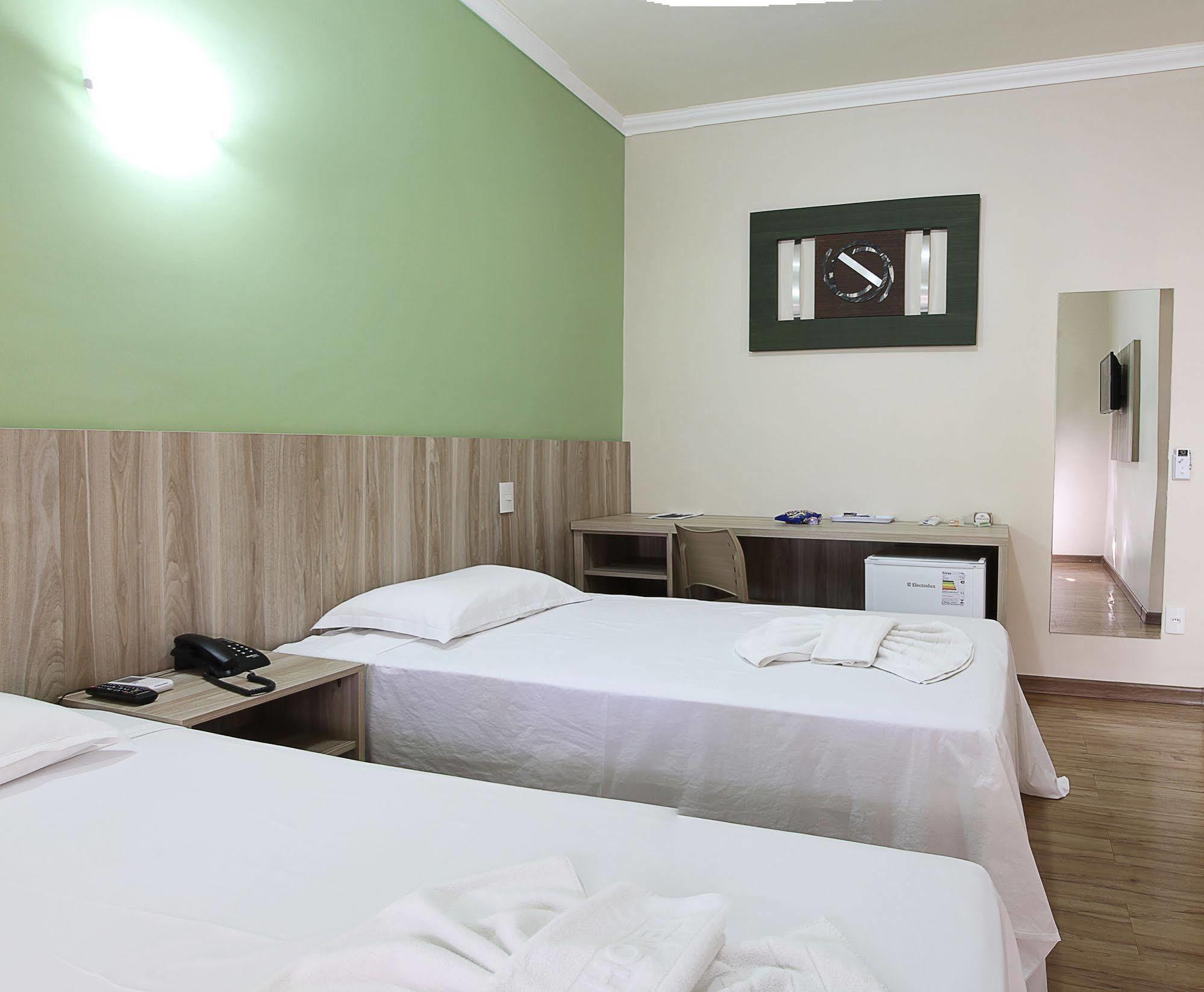 Hotel Jaguar Uberaba Bagian luar foto
