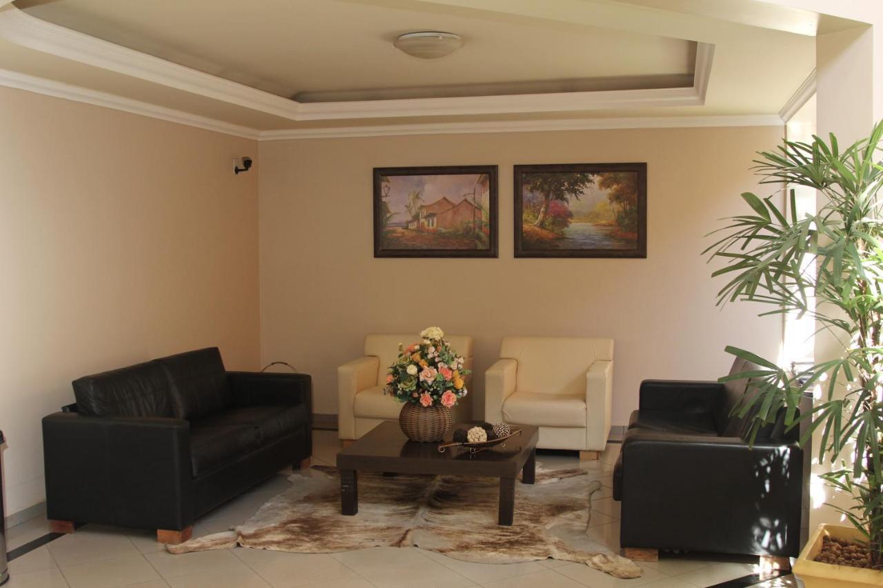 Hotel Jaguar Uberaba Bagian luar foto